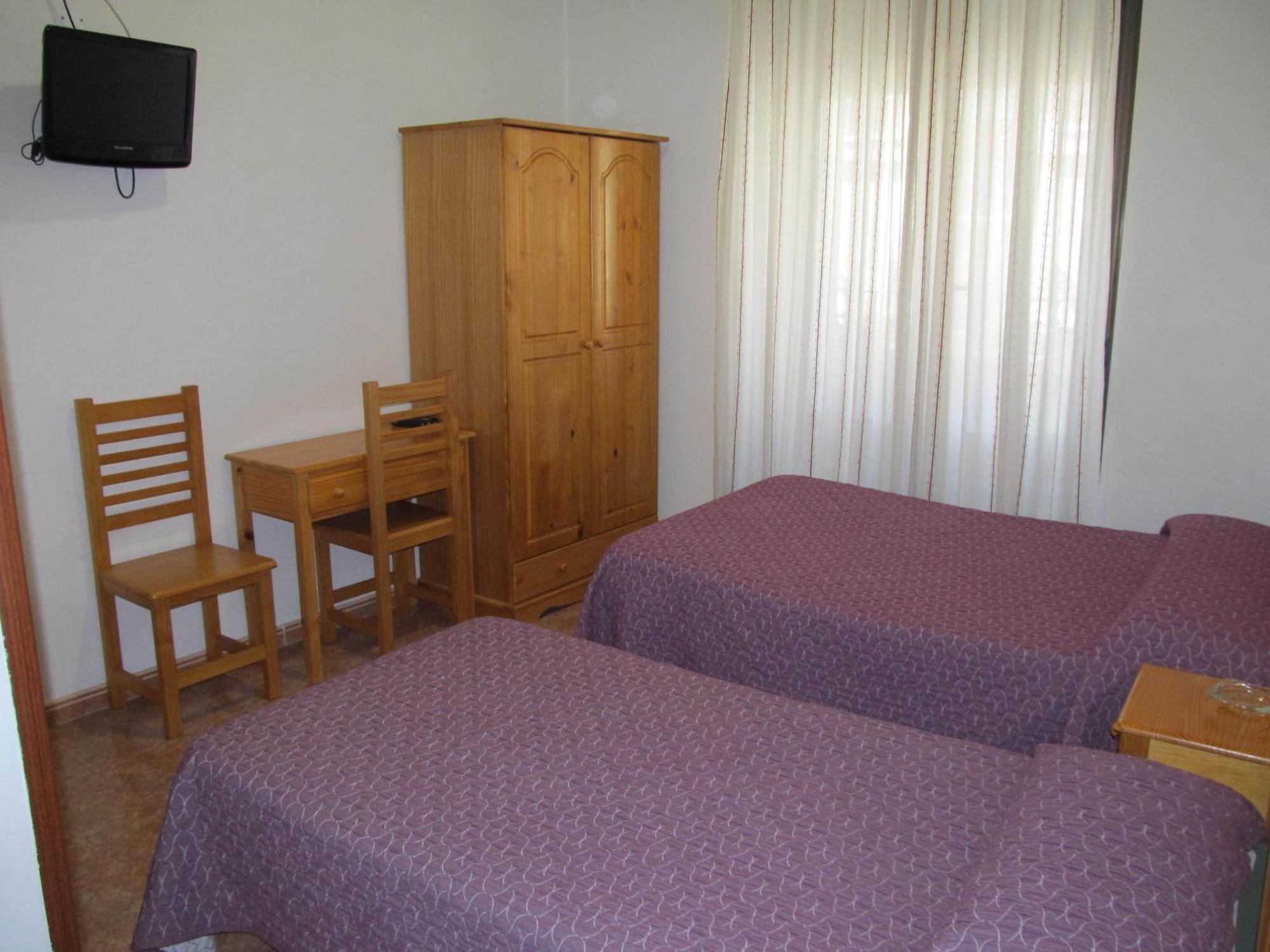 Hostal Las Torres — Photos 1